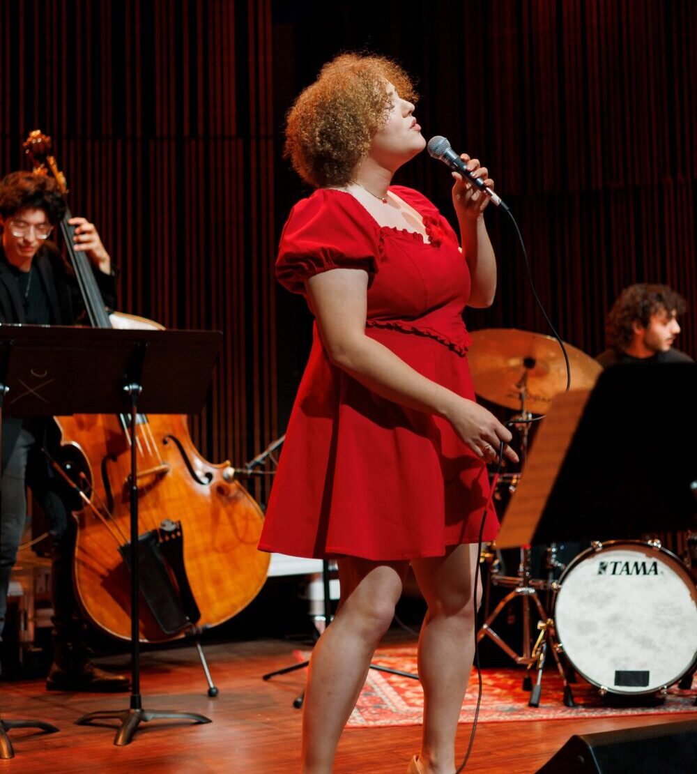 Natalie "Nikaó" Holsey